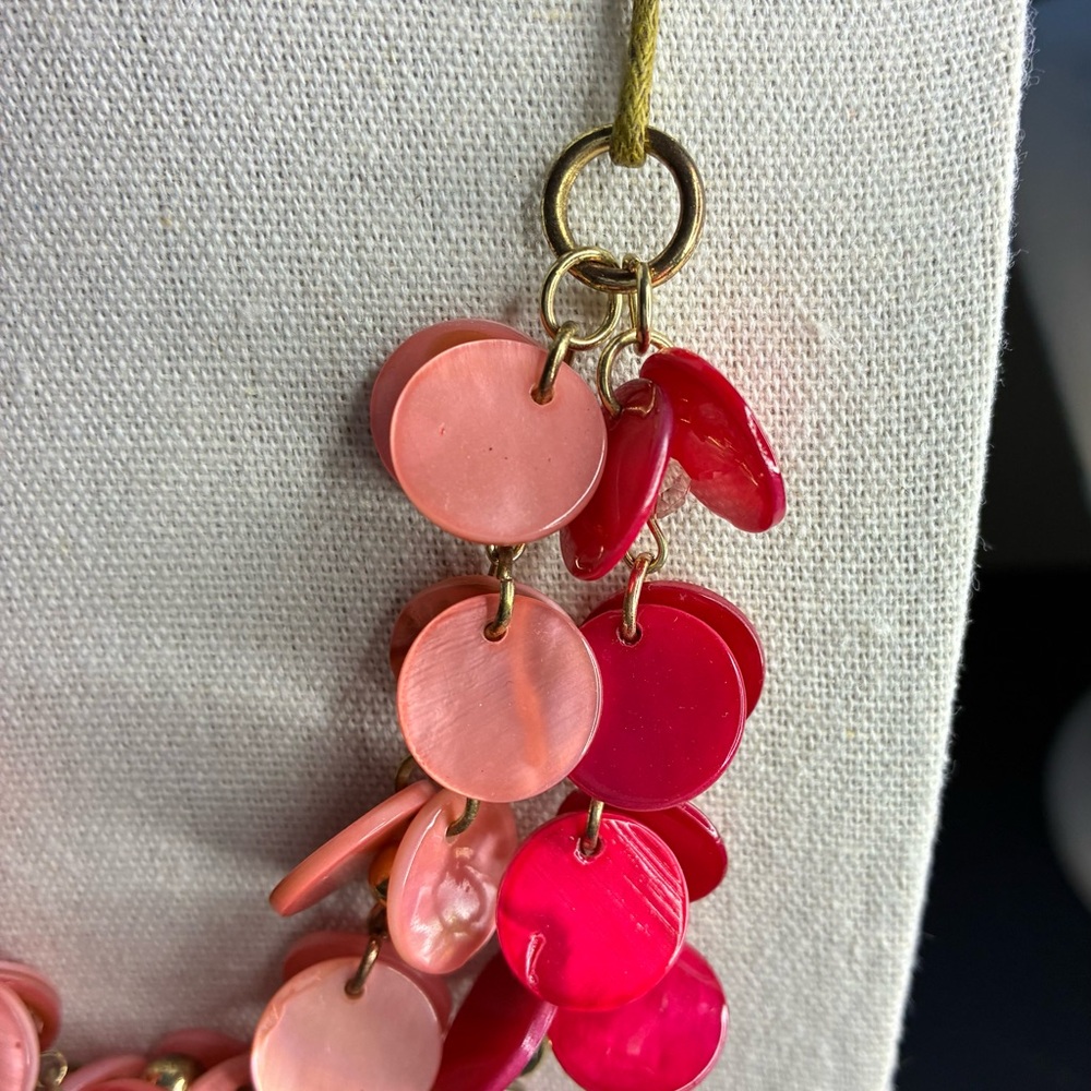 Bold Pink and Red Disc Necklace - Picture 2 of 4